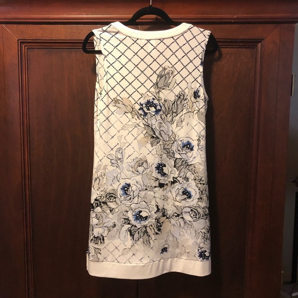 WHBM Sleeveless Floral Dress - Picture 3 of 7
